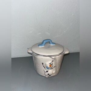 Rae Dunn Disney Frozen Olaf Snowman "UNMELTABLE" Small Baking Dish With Lid NEW